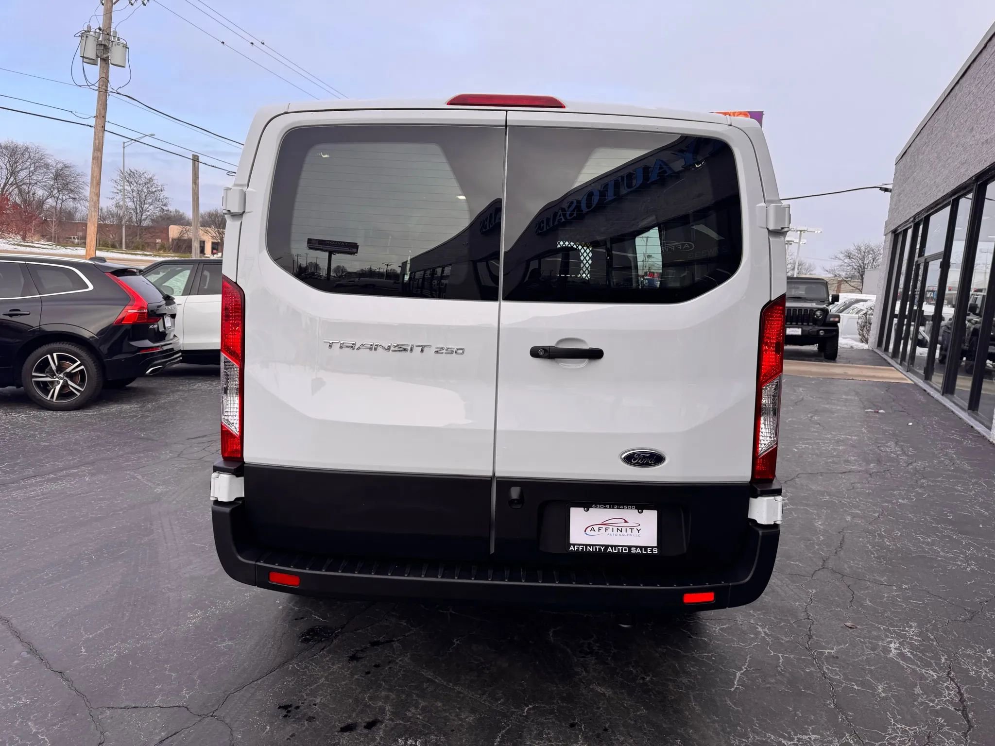 Used 2024 Ford Transit 250 Low Roof w/ Exterior Upgrade Package image 4