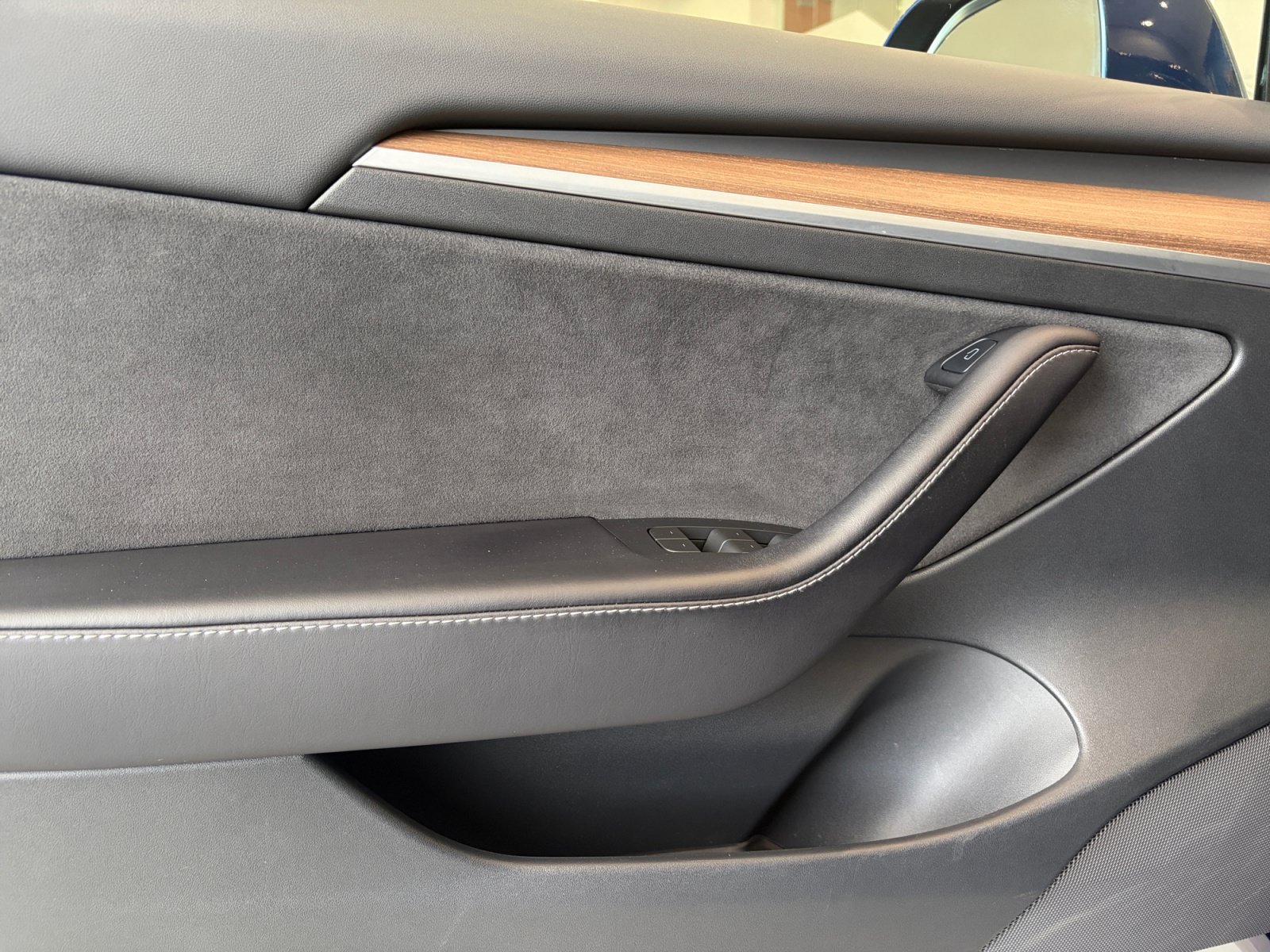 Used 2023 Tesla Model 3 Standard Range RWD image 14
