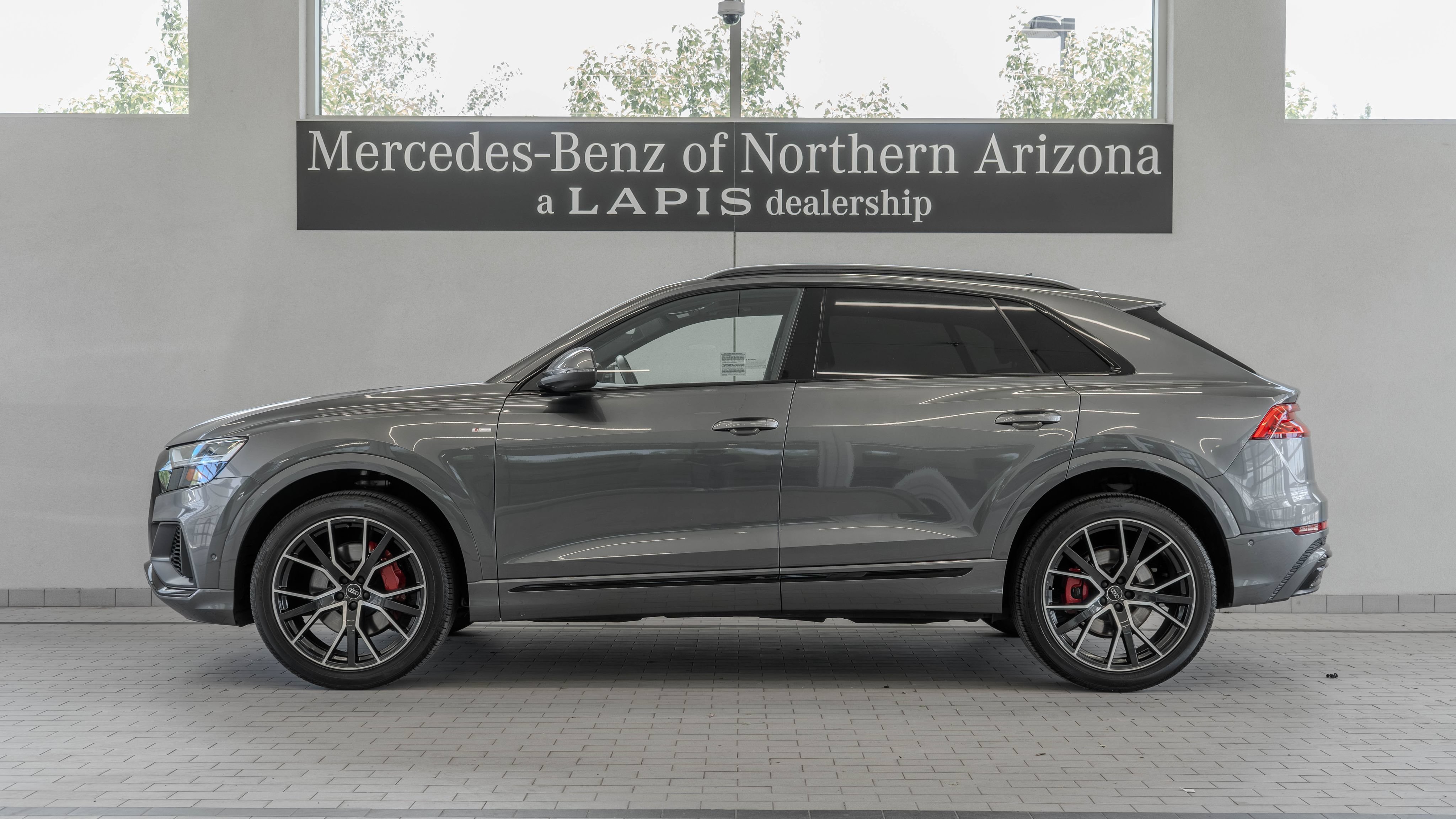 Used 2020 Audi Q8 Premium Plus AWD/4WD image 2