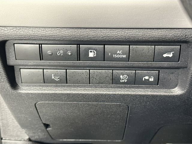 Used 2023 Mitsubishi Outlander SEL AWD/4WD image 23