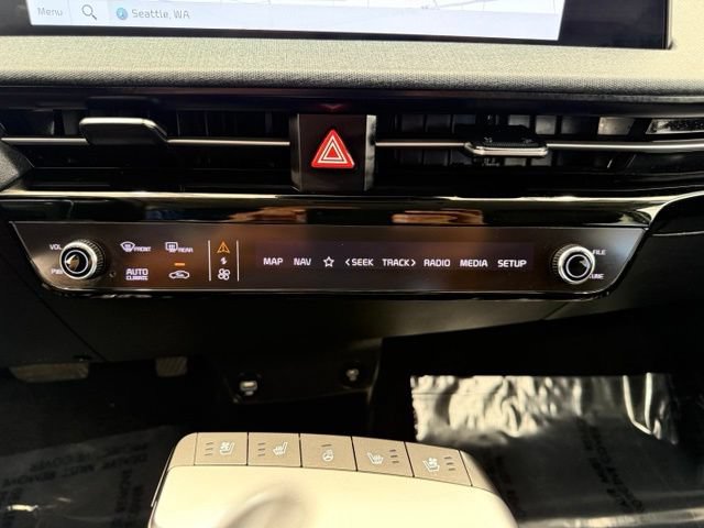 Used 2024 Kia EV6 Wind w/ Wind Technology Package AWD/4WD image 36