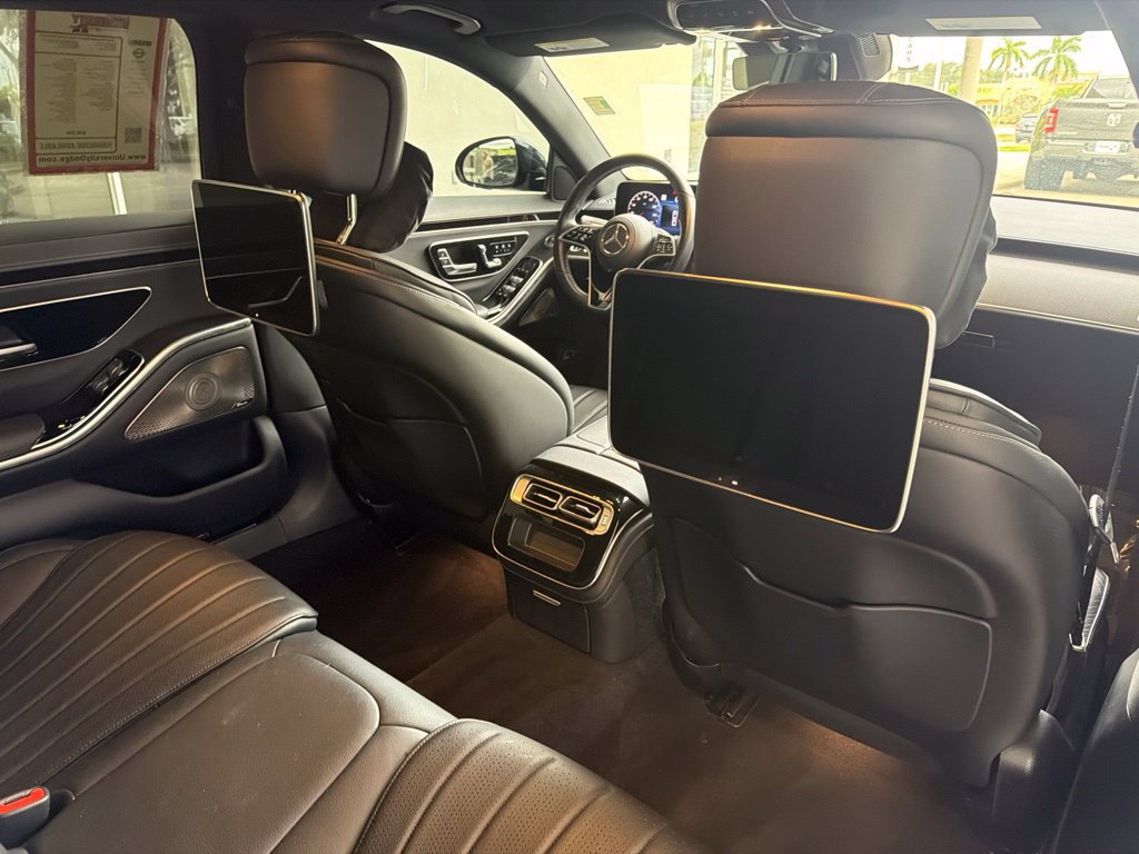 Used 2023 Mercedes-Benz S 500 4MATIC w/ AMG Line image 31