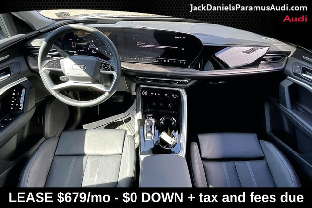 Used 2025 Audi Q5 Premium Plus w/ Premium Plus AWD/4WD image 13