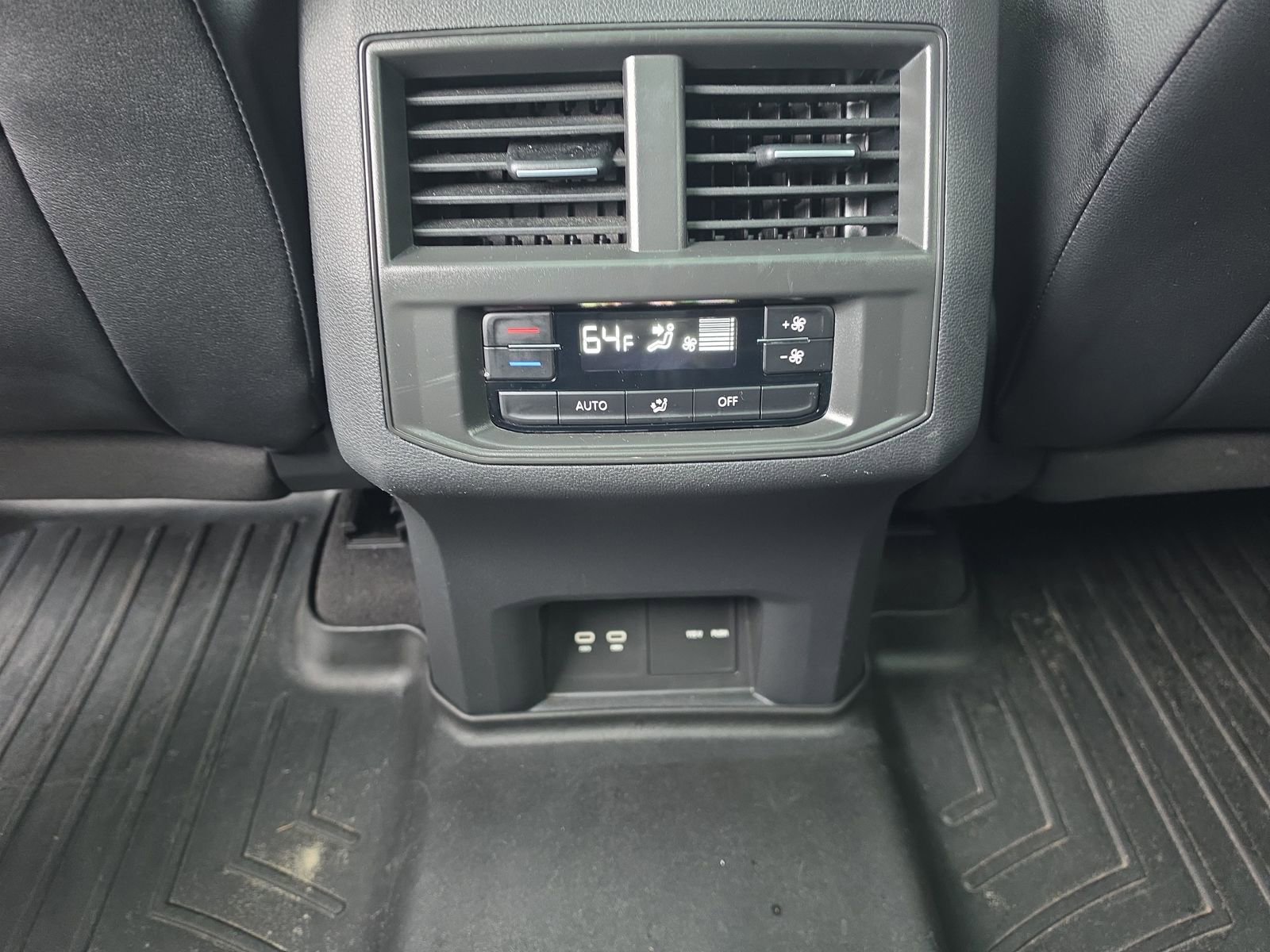 Used 2022 Volkswagen Atlas SE image 13