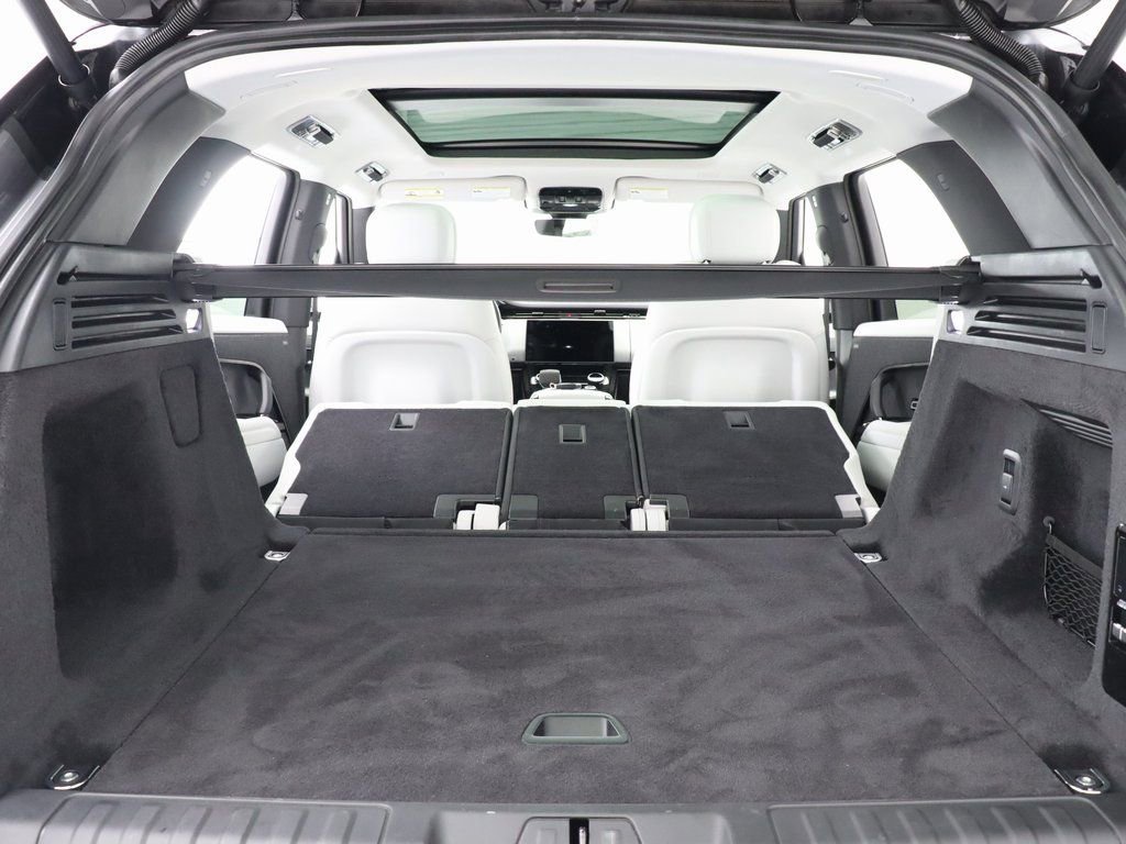 Used 2023 Land Rover Range Rover Sport SE image 40