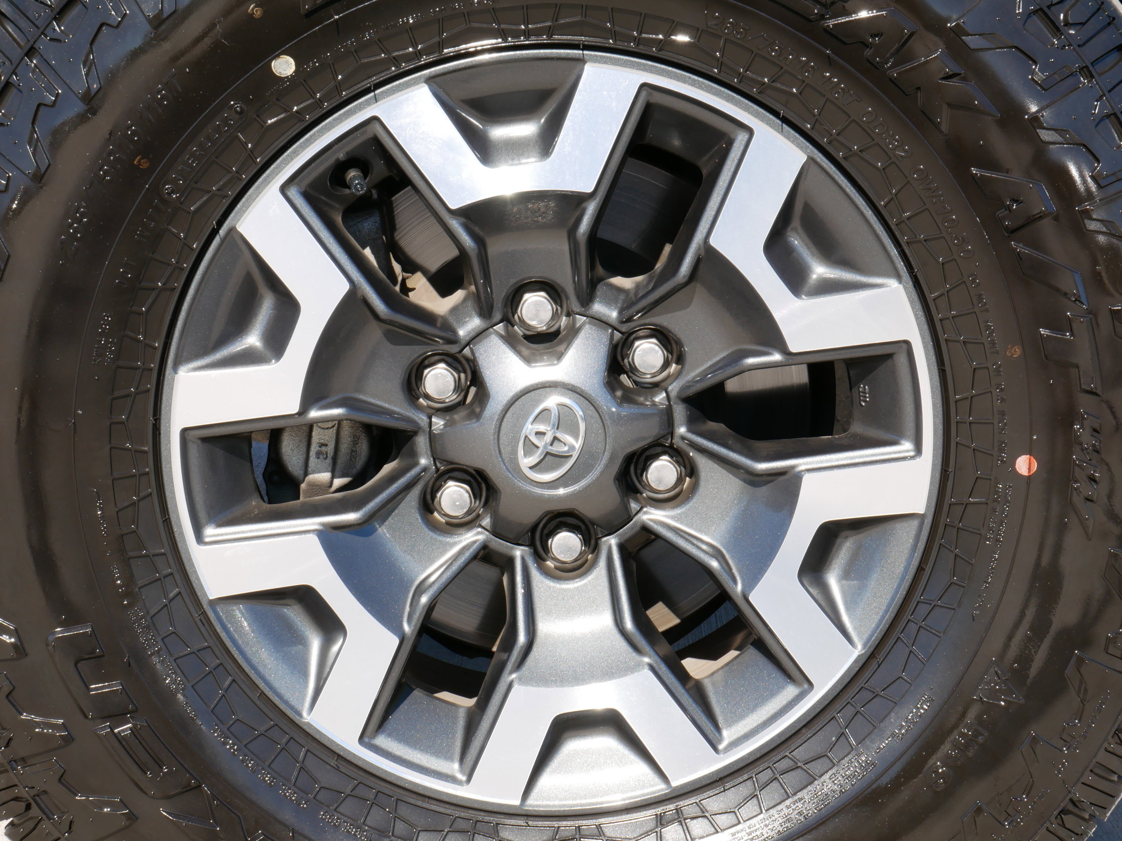 Used 2021 Toyota Tacoma TRD Off-Road w/ Technology Package image 25