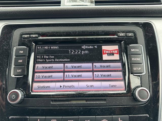 Used 2013 Volkswagen Passat 2.5 SE image 24