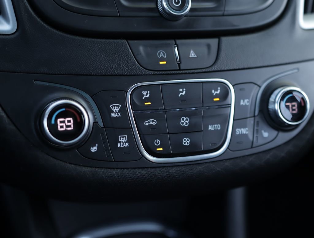 Used 2023 Chevrolet Malibu LT FWD image 15