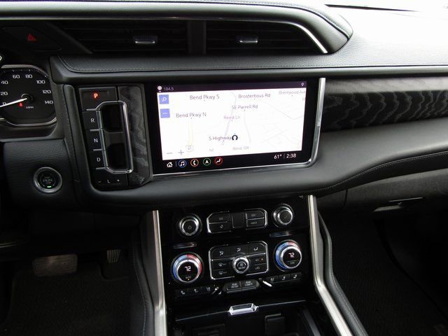 Used 2021 GMC Yukon Denali w/ Denali Premium Package AWD/4WD image 11