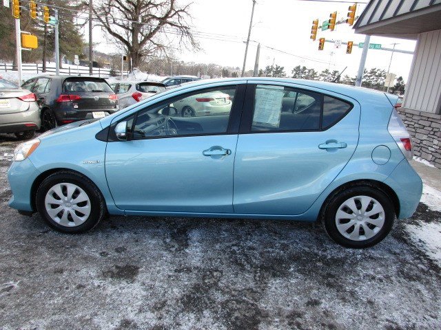 Used 2013 Toyota Prius C Two FWD image 5