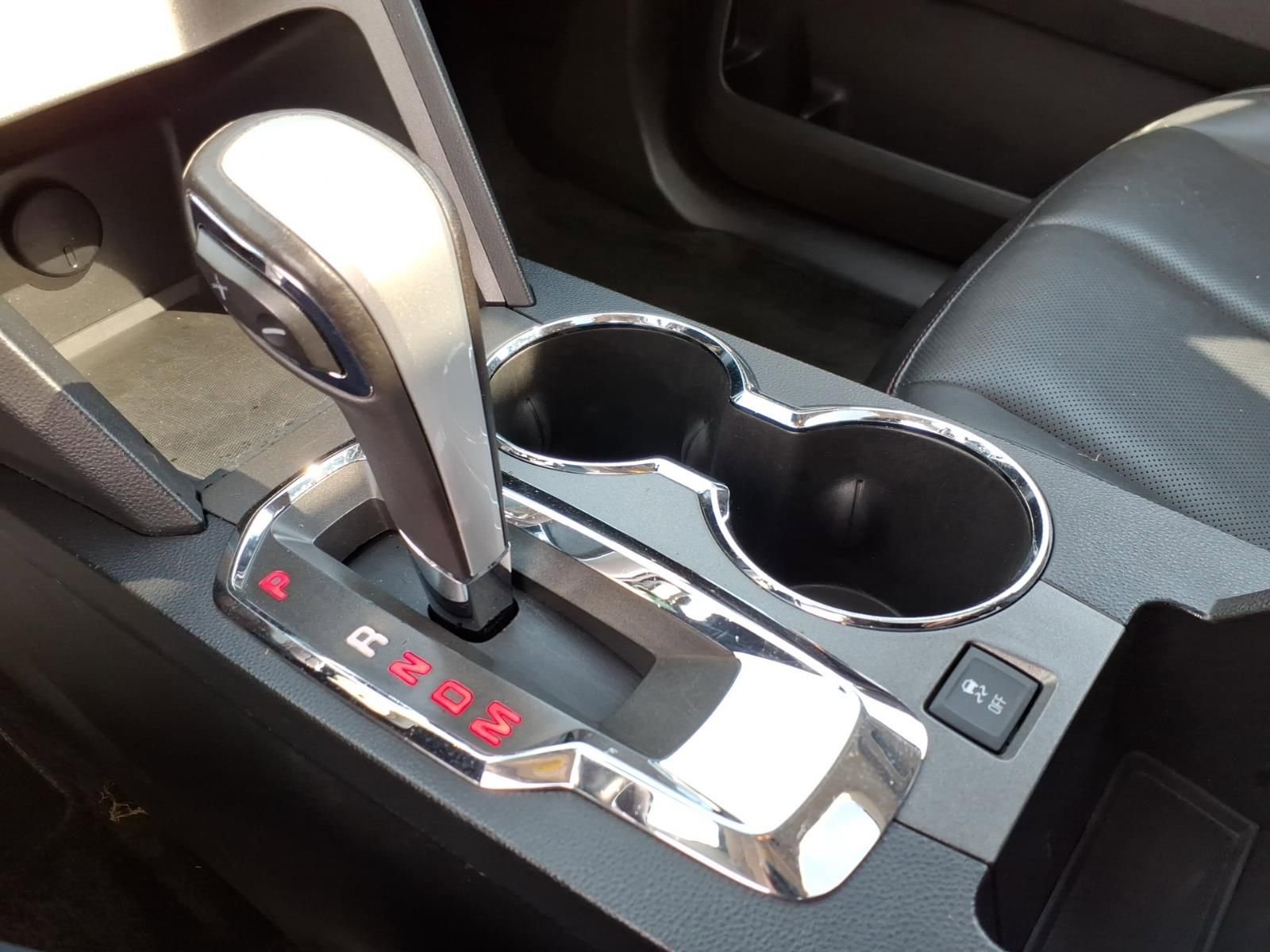 Used 2013 GMC Terrain SLT AWD/4WD image 17