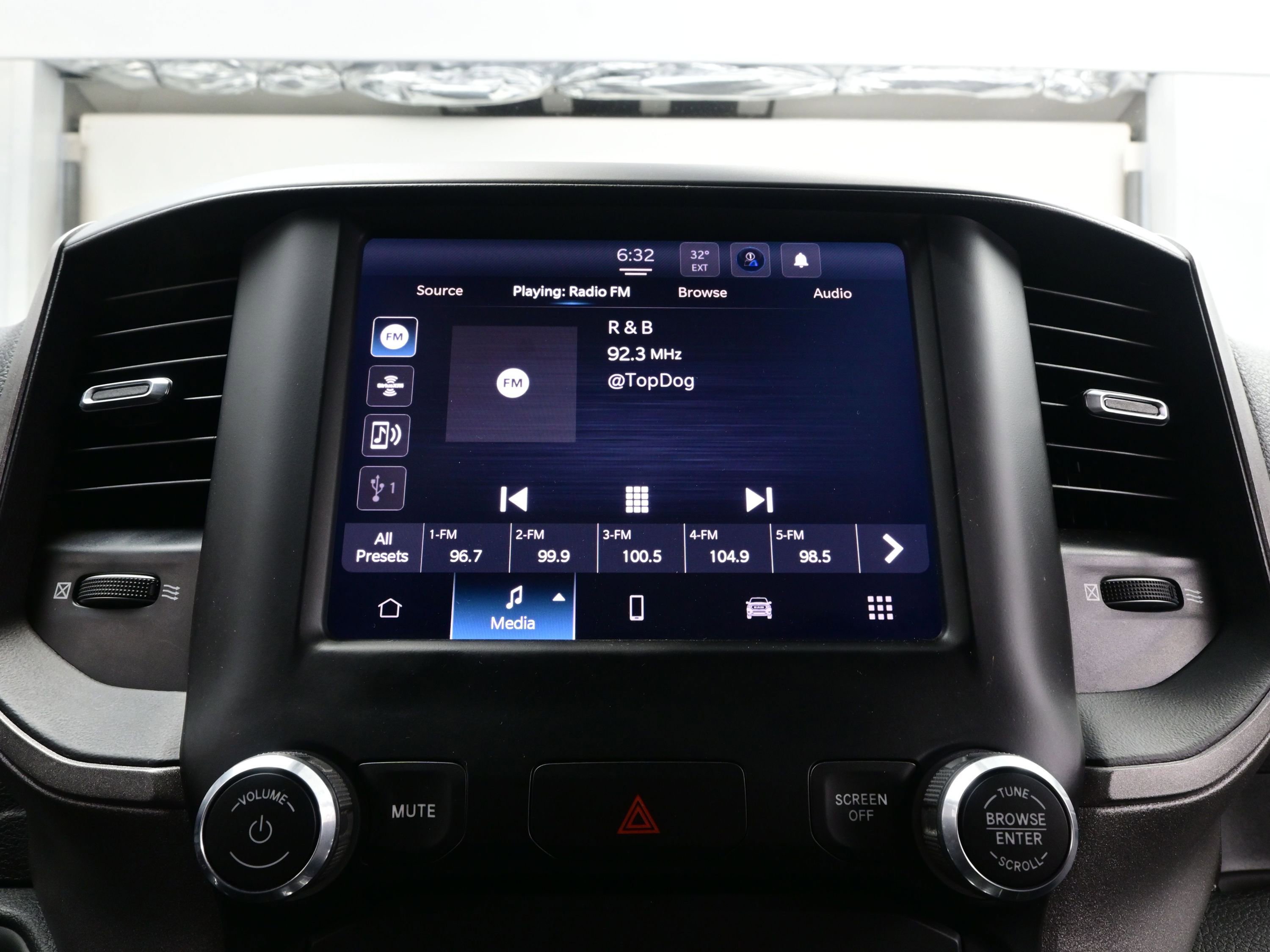 Used 2022 RAM 2500 Tradesman image 18