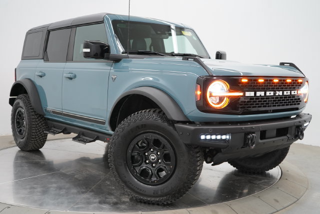 Used 2021 Ford Bronco First Edition AWD/4WD image 3