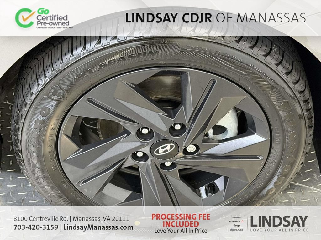 Used 2023 Hyundai Elantra SEL FWD image 11