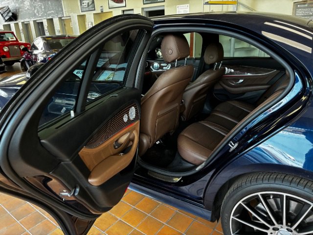 Used 2017 Mercedes-Benz E 43 AMG 4MATIC image 33