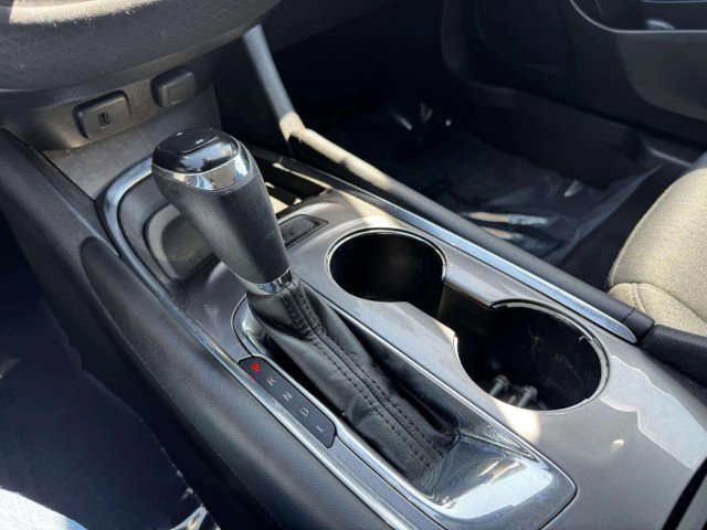 Used 2016 Chevrolet Malibu LT image 33