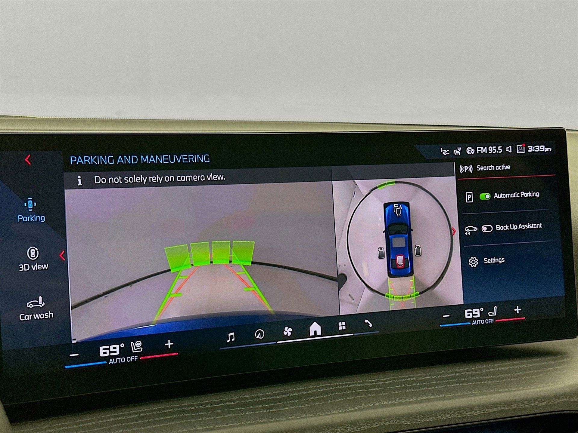 Used 2025 BMW M340i xDrive w/ Premium Package image 15