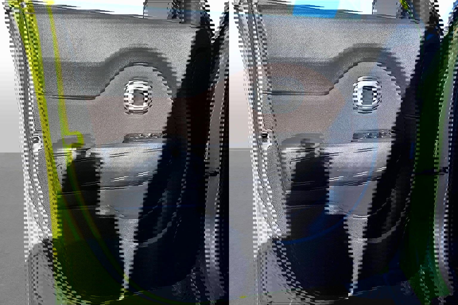 Used 2016 Kia Soul + image 16