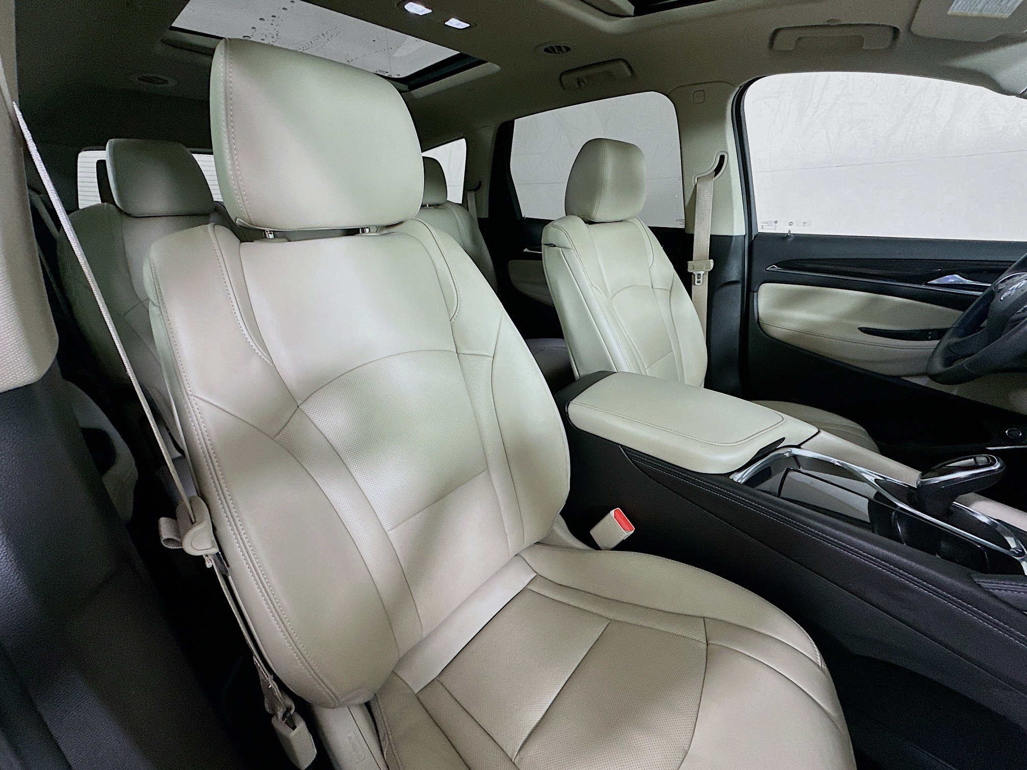 Used 2021 Buick Enclave Premium w/ Sun and Sites Package FWD image 29