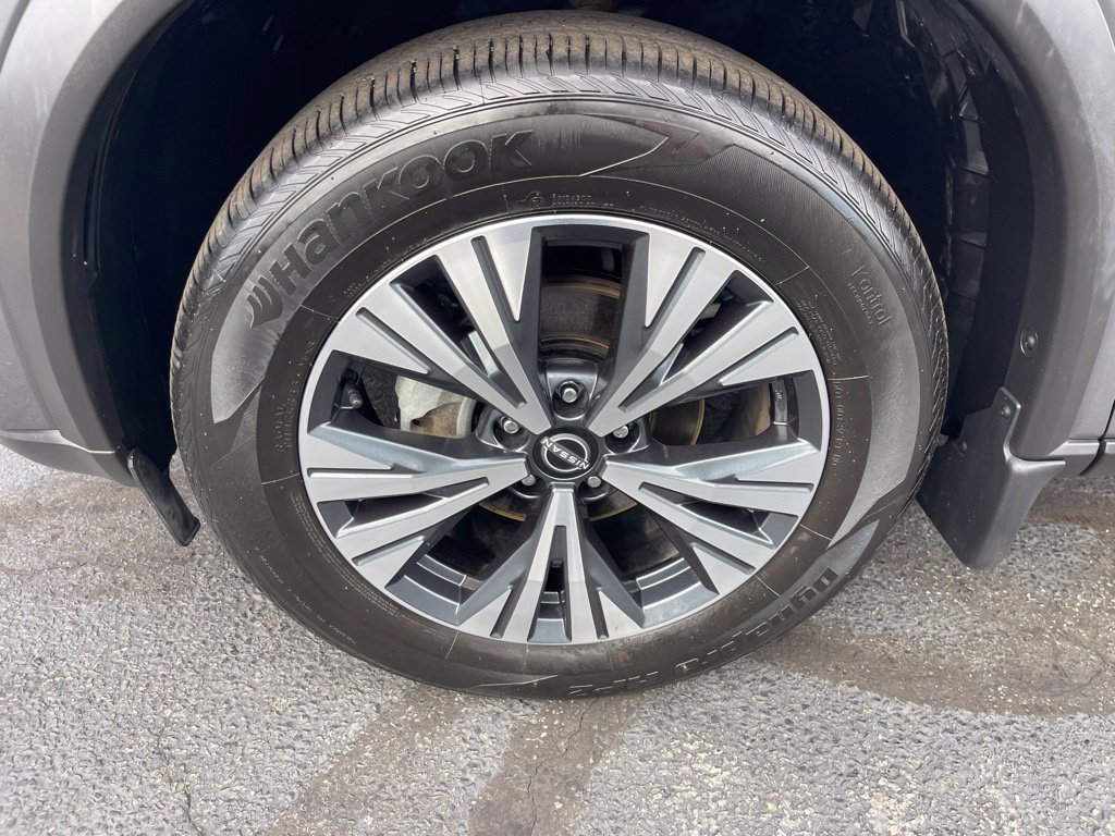 Certified 2023 Nissan Rogue SV w/ SV Premium B Package AWD/4WD image 27
