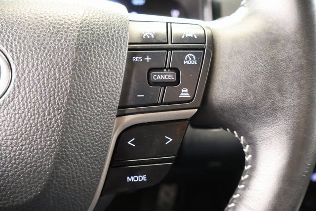 Used 2025 Toyota Camry SE FWD image 18