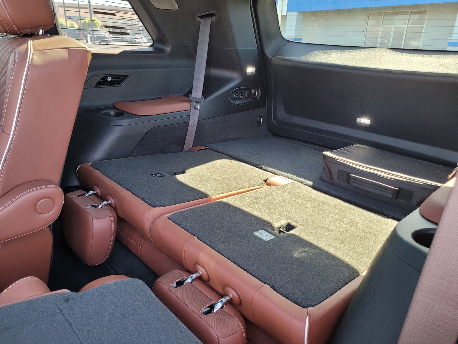 Certified 2026 Cadillac Vistiq Platinum image 12