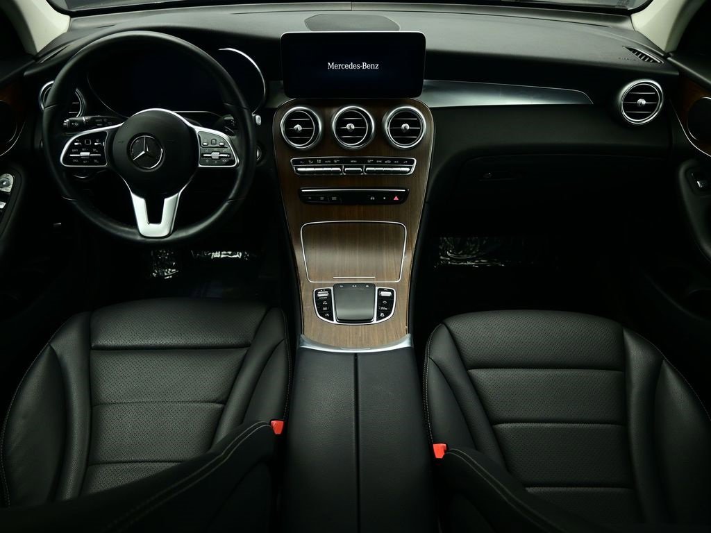 Used 2022 Mercedes-Benz GLC 300 4MATIC image 4