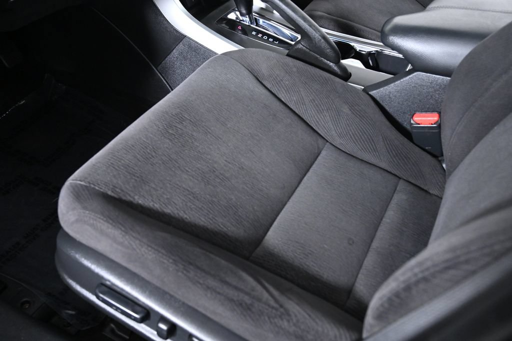 Used 2013 Honda Accord EX image 22