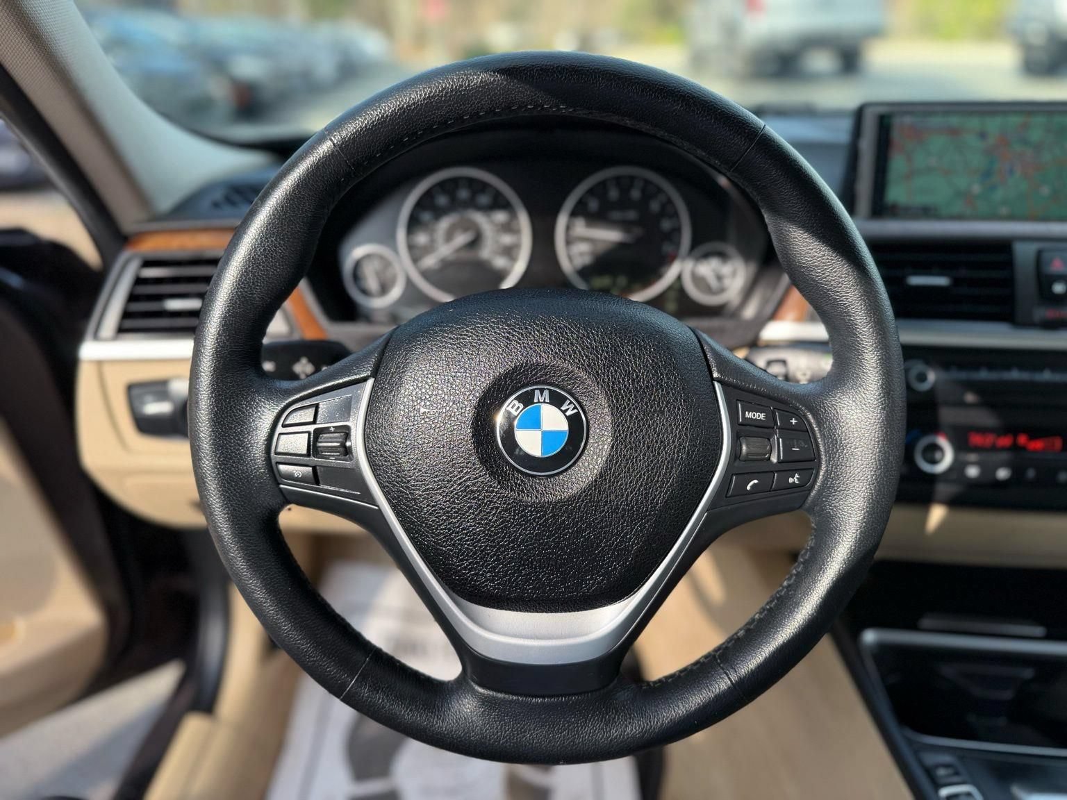 Used 2015 BMW 328i xDrive Sedan AWD/4WD image 37