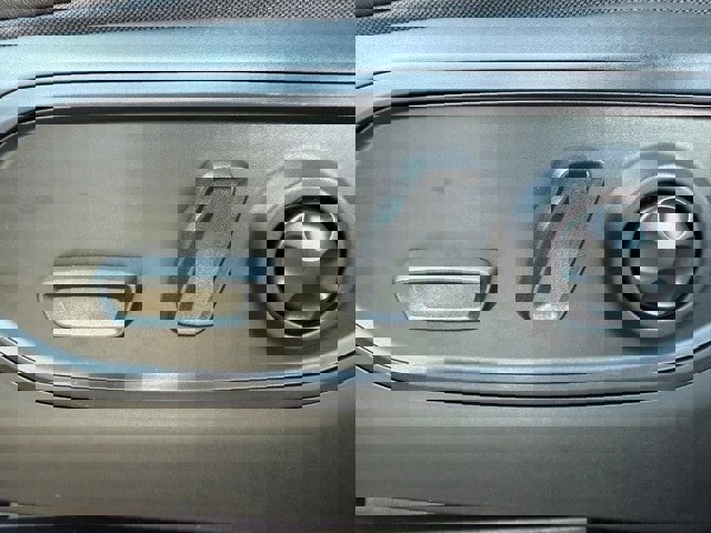 New 2025 Jeep Grand Cherokee L Limited w/ Trailer Tow Package image 12