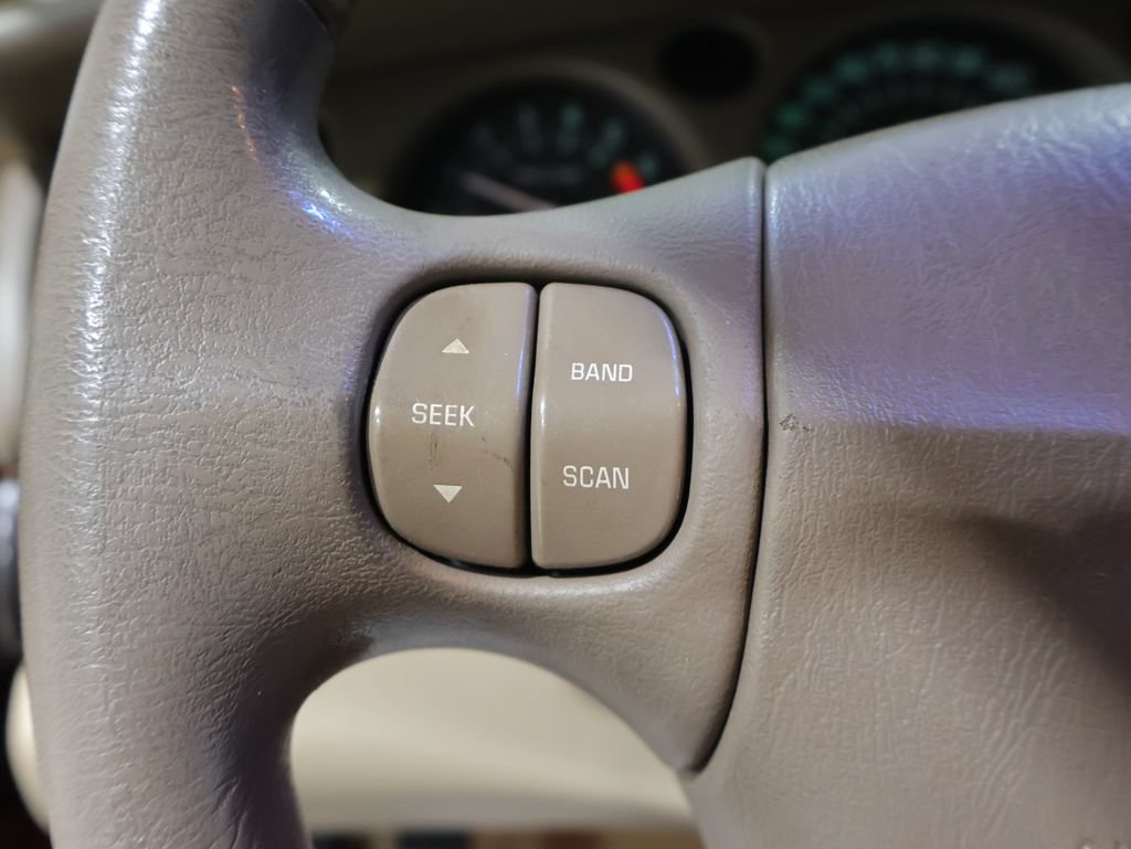 Used 2005 Buick Le Sabre Limited w/ Celebration Edition Package FWD image 26