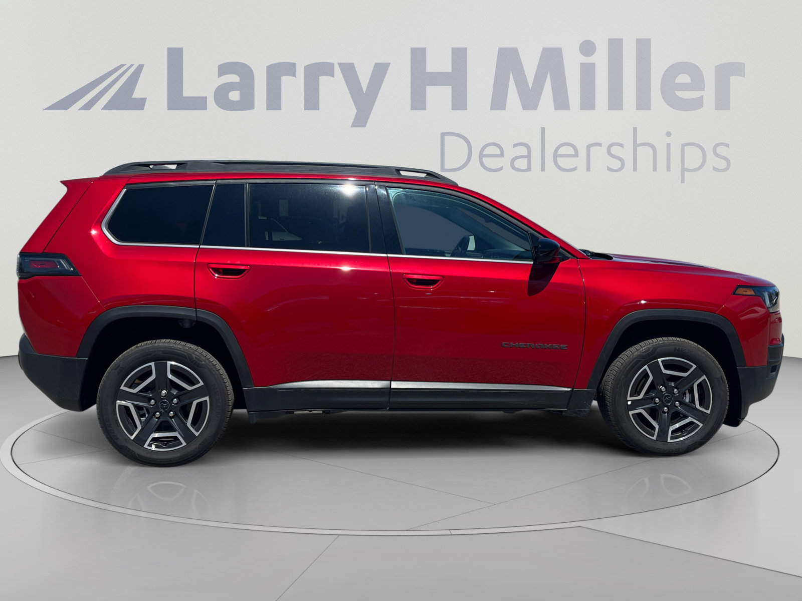 Certified 2026 Jeep Cherokee Laredo AWD/4WD image 6