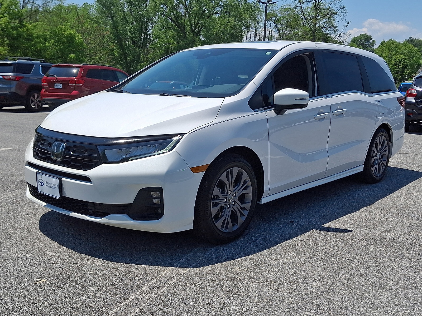 Certified 2025 Honda Odyssey Touring image 3