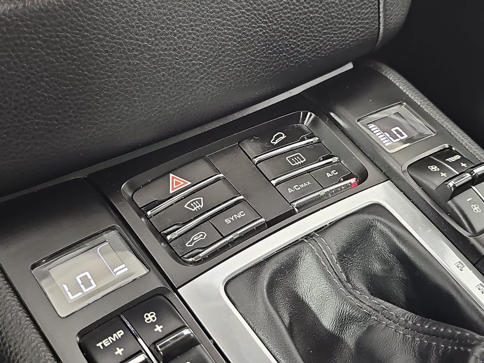 Used 2018 Porsche Macan S AWD/4WD image 24