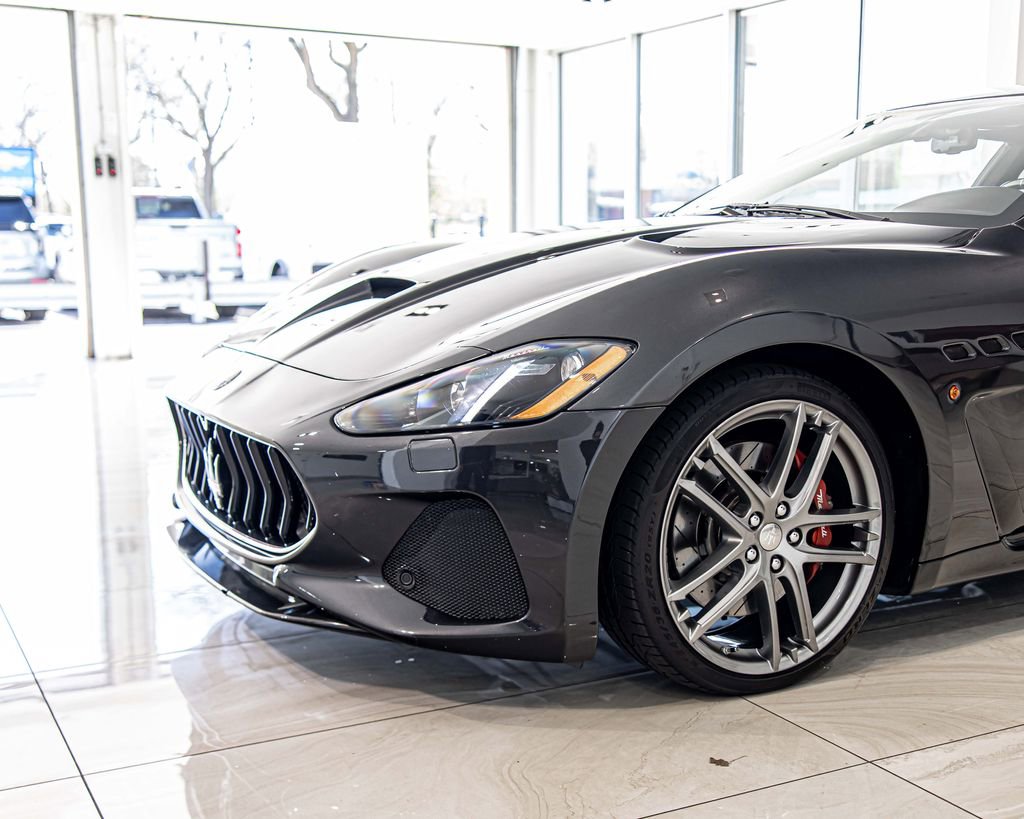 Used 2018 Maserati GranTurismo MC RWD image 4