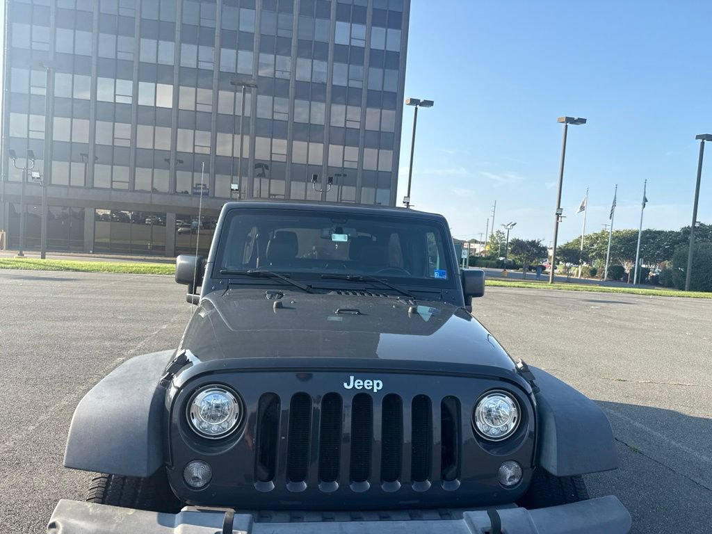 Used 2017 Jeep Wrangler Unlimited Rubicon w/ Dual Top Group AWD/4WD image 4