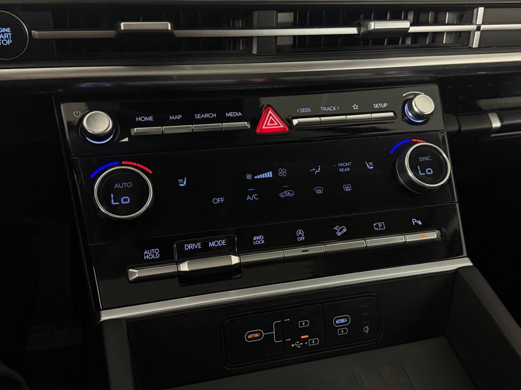 Used 2025 Hyundai Santa Fe XRT AWD/4WD image 17