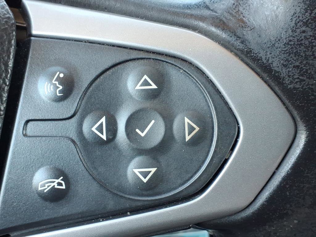 Used 2022 Chevrolet Colorado LT image 30