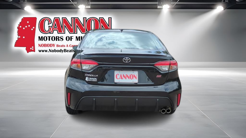 Used 2024 Toyota Corolla SE FWD image 6