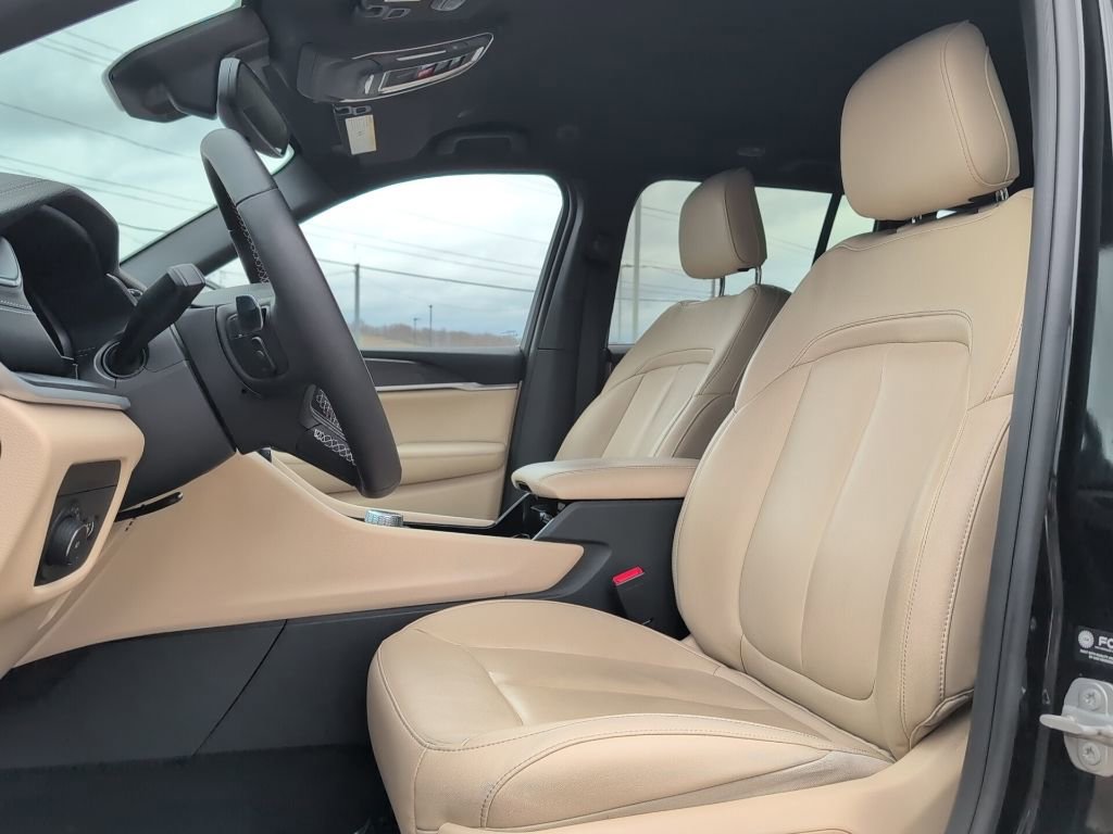 Used 2023 Jeep Grand Cherokee Limited image 23