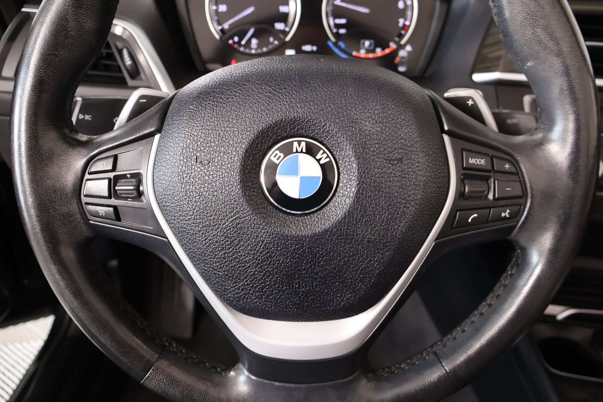 Used 2020 BMW 230i xDrive Convertible w/ Convenience Package AWD/4WD image 3