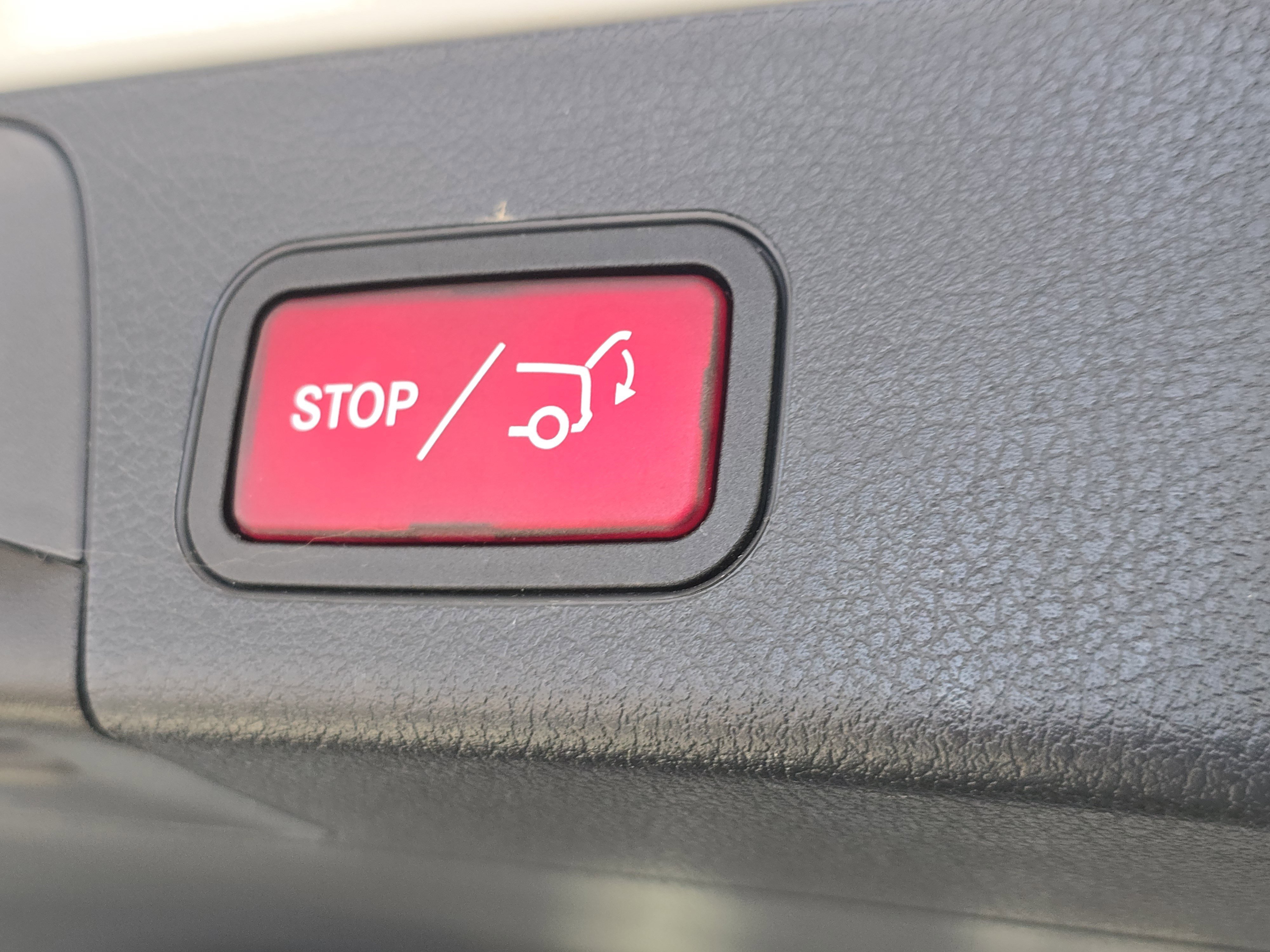 Used 2023 Mercedes-Benz GLB 250 4MATIC image 28