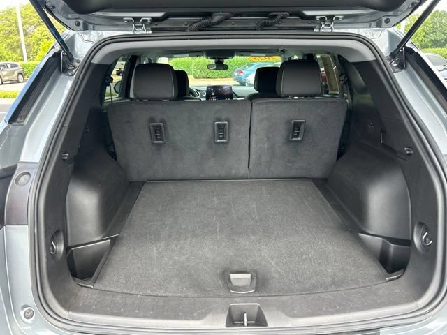 Used 2025 Chevrolet Blazer LT AWD/4WD image 10