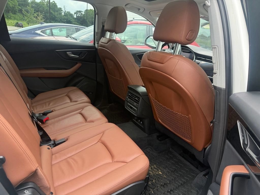 Used 2020 Audi Q7 3.0T Premium Plus AWD/4WD image 8