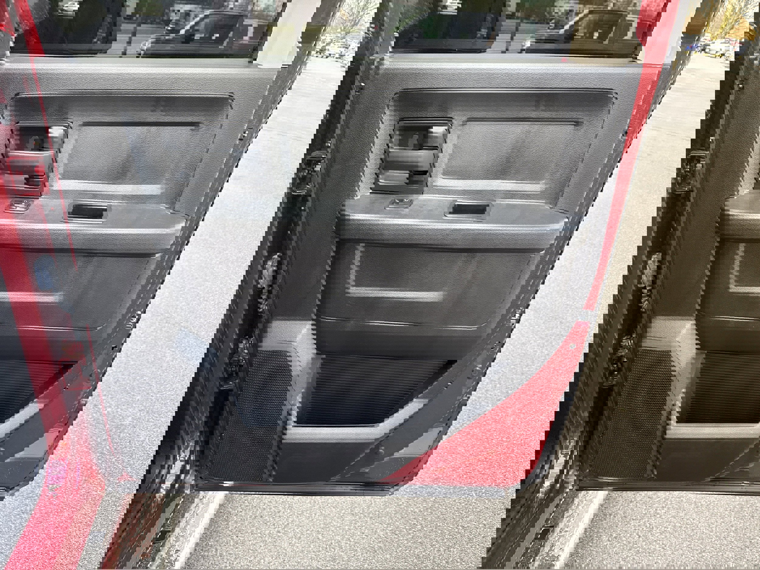 Used 2014 RAM 3500 Tradesman w/ Chrome Appearance Group image 20