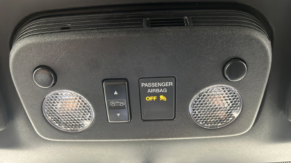 Used 2018 Ford Mustang Premium RWD image 33