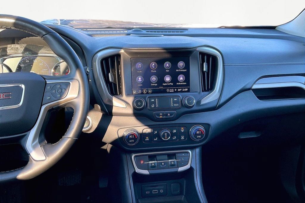 Used 2024 GMC Terrain Denali image 11