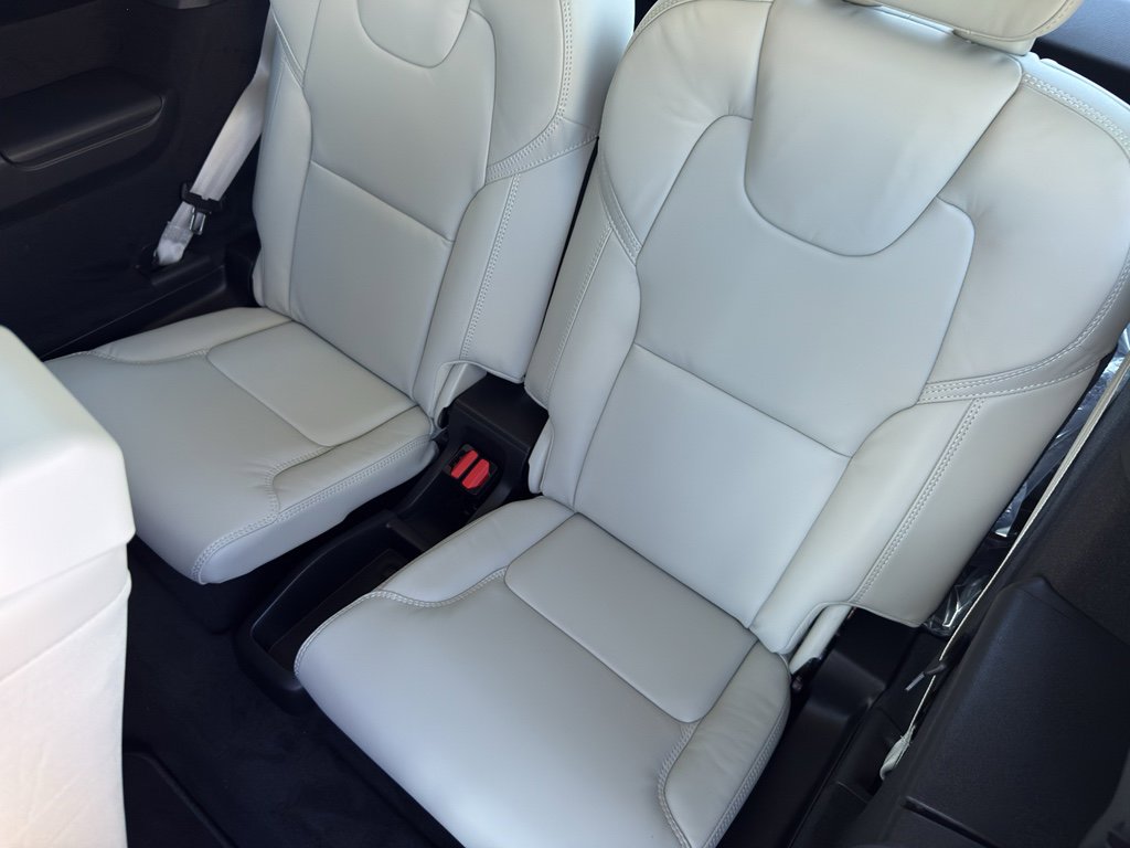 New 2026 Volvo XC90 T8 Ultra w/ Protection Package Premier image 31
