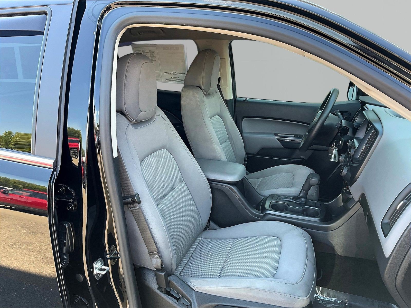 Used 2016 Chevrolet Colorado W/T w/ WT Convenience Package RWD image 28