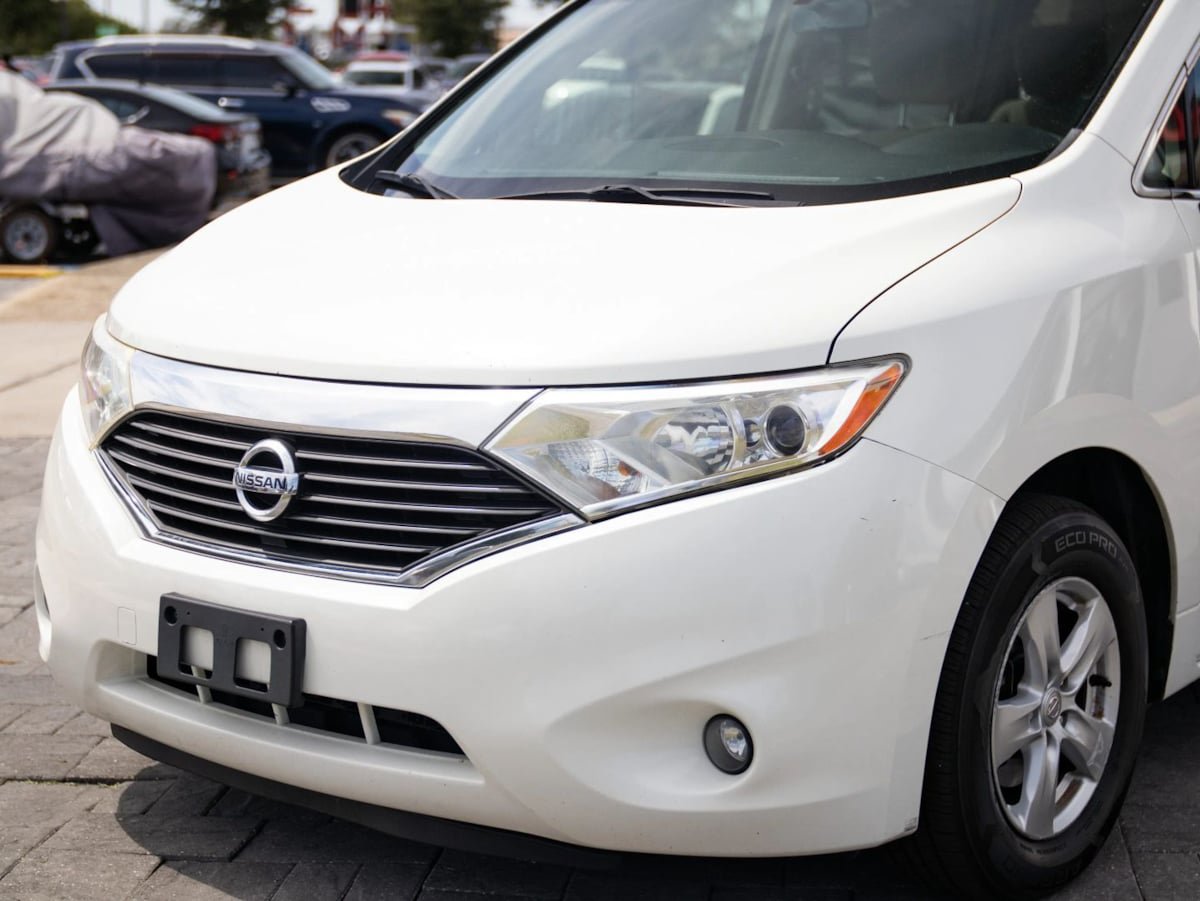 Used 2017 Nissan Quest SV FWD image 5